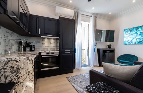 Old Town Apartment | STYLISH, 2 BALCONIES, RENOVATED ON RUE ROSSETTI OLD TOWN 2BR/2BA