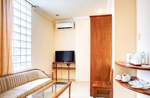Banda Aceh House | Stylish DBL Suite Escape W/Free WiFi and Parking