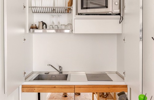 Vicenza Other | Suite-Family-Ensuite with Shower-Garden view