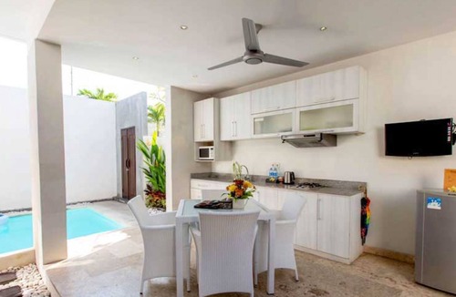 Nakula Villa | Suite Villa in The Heart of Seminyak, Walk Distance to Restaurants, Shops, Beach