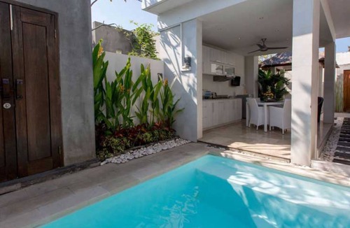 Nakula Villa | Suite Villa in The Heart of Seminyak, Walk Distance to Restaurants, Shops, Beach