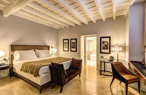 Rione V Ponte Apartment | Suites Giulia