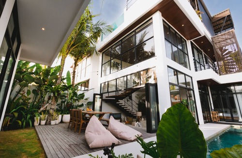 Tumbak Bayuh Villa | Summer Breeze Villa ,rooftop entertainments while enjoy sunset and Sea view