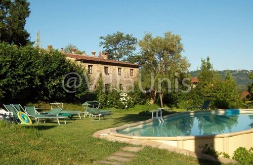 Nocchi Villa | Summer residence for 22 with pool and gardens