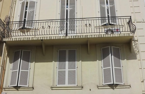 Cannes City Centre Apartment | Sunny 1 bedroom Street Commandant André