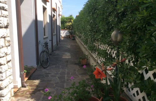 Pisa Apartment | Sunny apartment in a residential area, not far from the historic center