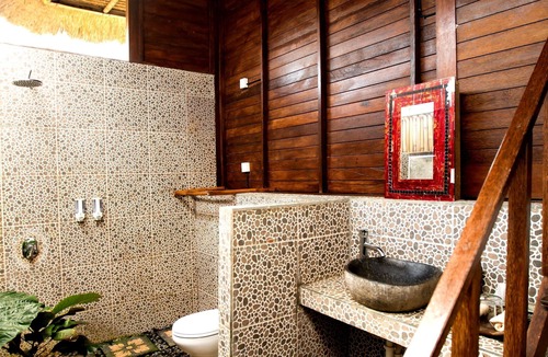 Mushroom Bay Hotel | Sunset Coin Lembongan Cottage and Spa
