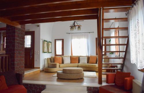 Karterados House | Sunshine house for 9, cozy set up,verandas, sea view.