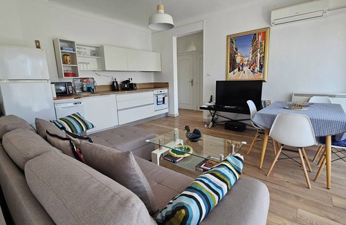 California - Pezou Apartment | Super Appart 50 m from Martinez and the Croisette
