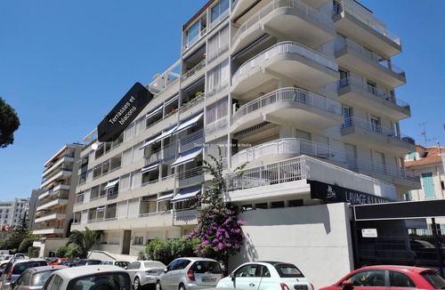 California - Pezou Apartment | Super Appart 50 m from Martinez and the Croisette