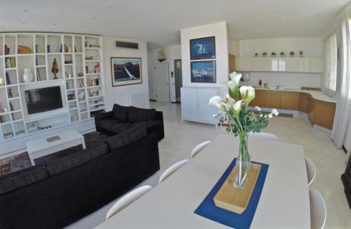 Lido di Camaiore Apartment | Super attico sul mare