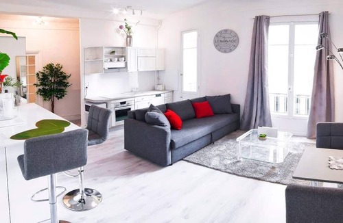 Vernier Apartment | SUPER CENTRAL FLAT - Right by Nice City Station !
