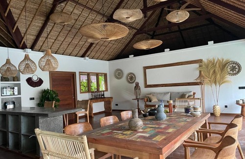 Padonan Villa | Superb 4-bedroom Tropical Villa Canggu