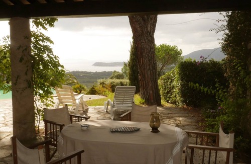 La Croix-Valmer Villa | Superb sea view, sleeps 10, St Tropez peninsula.