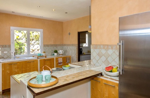 Vence Villa | SUPERB VILLA HUGE POOL 14x5m Walk to Town