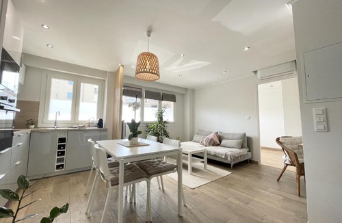 Prado - Republique Apartment | Superbe appartement 3 pièces centre de cannes pied