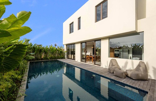 Ketewel Villa | Svarga 3 Bedrooms Brand New Stylish Villa With Private Pool & Private Study Room