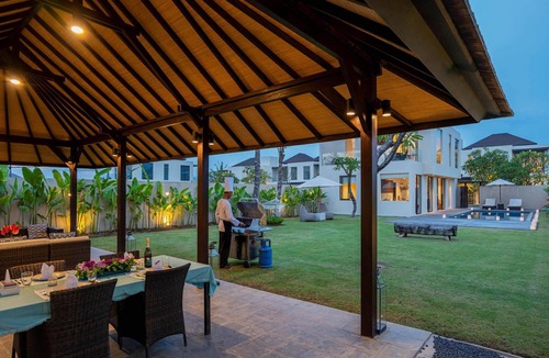Ketewel Villa | Svarga Oceanview 3 Bedrooms Brand New Stylish Private Pool Villa, Lawn, Gazebo