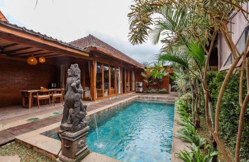 East Selemadeg Villa | Swara Tenang Wooden Lodge