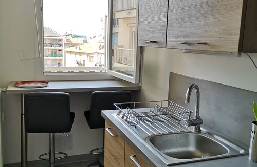 Liberation Apartment | T1 Nice Center 30m² Wifi Bright calm 2 steps from the streetcar stop