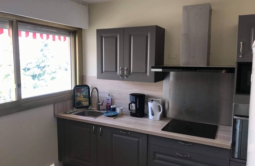 Roquebrune-Cap-Martin Apartment | T4 seaside, 3rd floor, CLIM, 180 ° view, private pool, secure garage, Wifi.