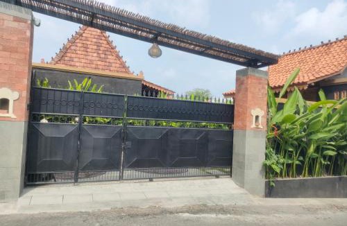 Denpasar Utara Villa | Taruchi 4 bedrooms villa