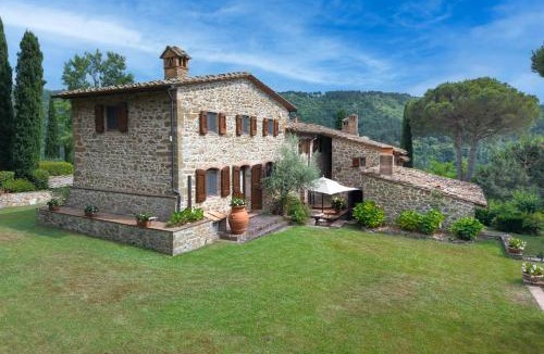 Gaiole in Chianti Villa | Tenuta Altaluce