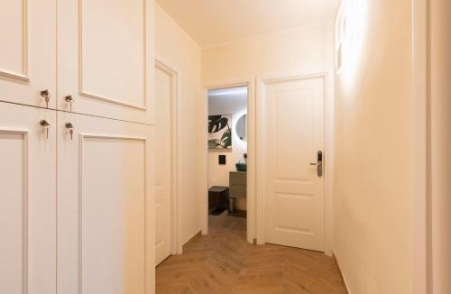 Esquilino Apartment | Termini Luxury 12 Beds Apartment