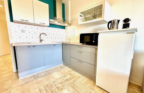 La Californie Apartment | Terrasse Bougainvillees