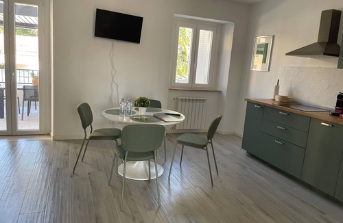 Aurelio Apartment | The Castelletto - Chic apartment