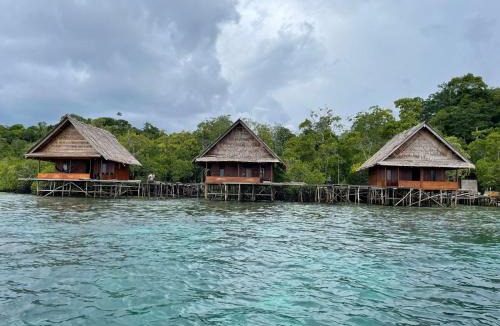 Sawinggrai House | THE Drift Wood House
