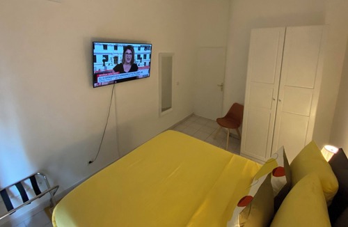 Musicians Quarter Apartment | The French Coastal Retreat by J - Central, 5 Mins. to SEA, Tram/Train + AC+Wifi