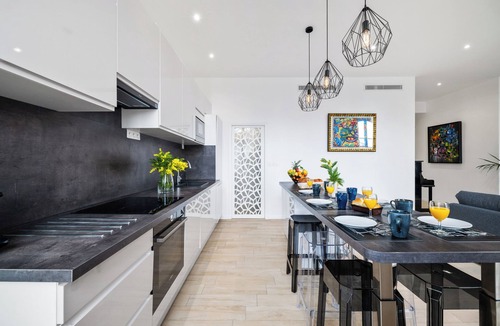 Centre Ville-Gare Apartment | The Gallery 58 - Luxury & Design Appartment on Main Avenue of Nice