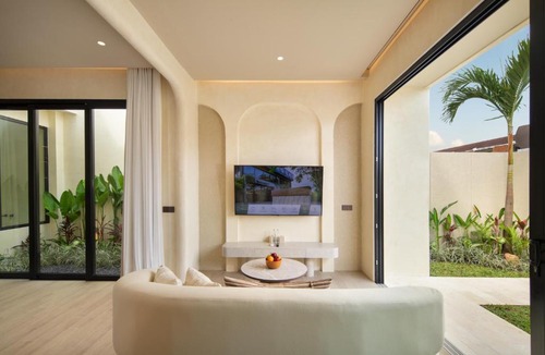 Seminyak Villa | The Lario Collection - A Wellness Resort