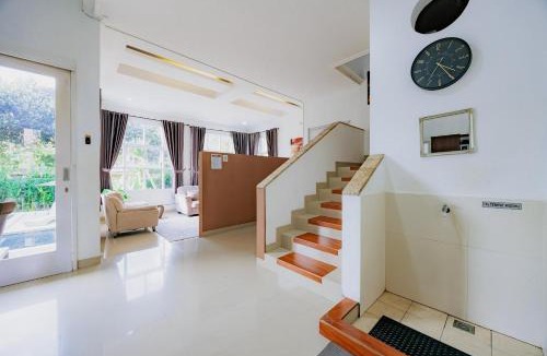 Ciloto Villa | The Lavana Signature Villa Herrera Puncak