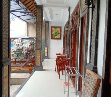 Sampalan House | The Mel Homestay