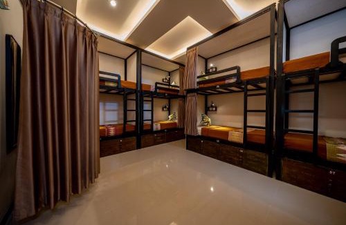 Sampalan Hostel | The Moon Hostel