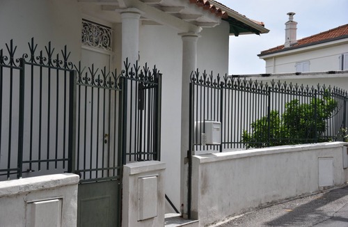 Antibes City Centre Apartment | The Orange Terrace