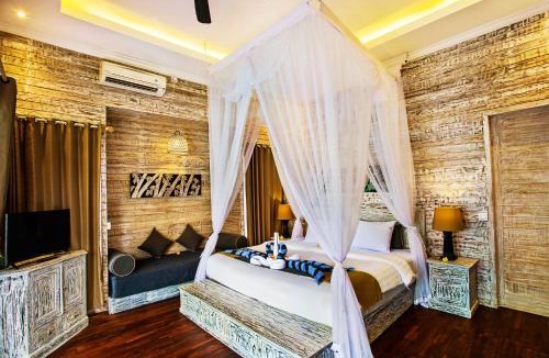Mushroom Bay Hotel | The Palm Grove Villas