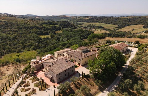 San Pietro in Bossolo House | The Podere Wine Resort Chianti