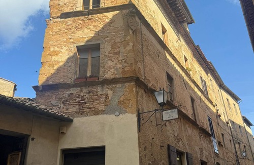 Pienza Apartment | The Sixth Moon Guest House in Pienza
