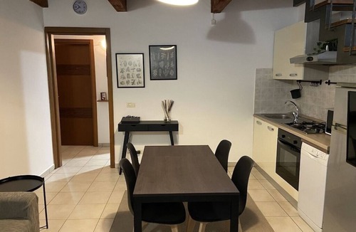 Livorno Apartment | The Upper House is an apartment with lofts