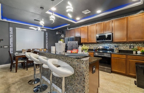 Lake Berkley House | The Utopia X4 Starship: A Star Wars Themed Retreat