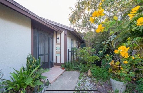 Indian Wells House | Theme Park Destination with Large Heated Pool