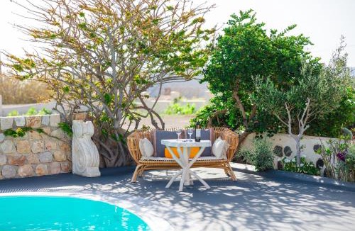 Agia Paraskevi House | Theros Houses Santorini