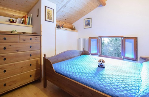 Zuclo House | This cottage is idyllically located on a plot surrounded by forest and offers good conditions for a