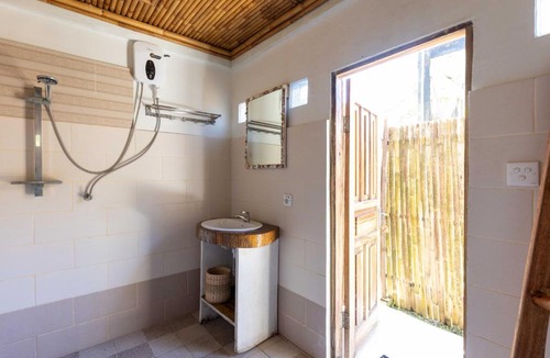 Katiet Villa | Tideline Villas Mentawai