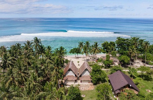 Katiet Villa | Tideline Villas Mentawai