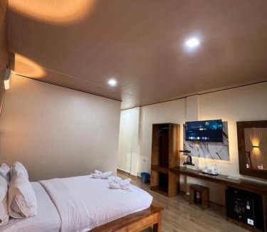 Tuk Tuk Resort | Toba Village Inn