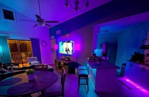 Ventura Apartment | Top Orlando’s Getaway Golf Resort, Pool, +More